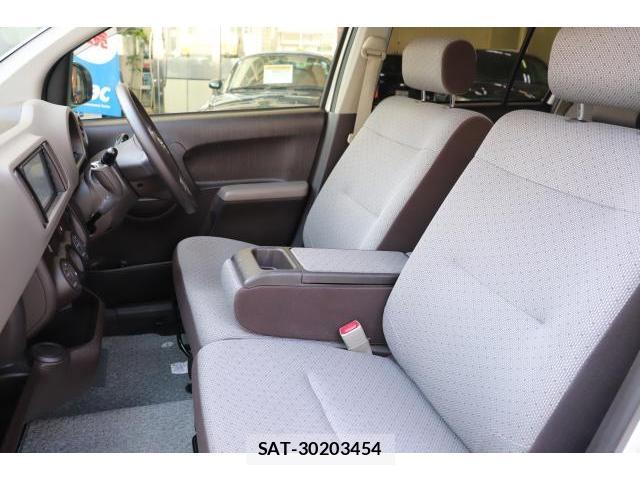 Toyota PASSO 2015-08 8652211-10