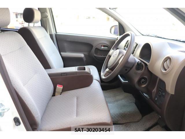 Toyota PASSO 2015-08 8652211-9