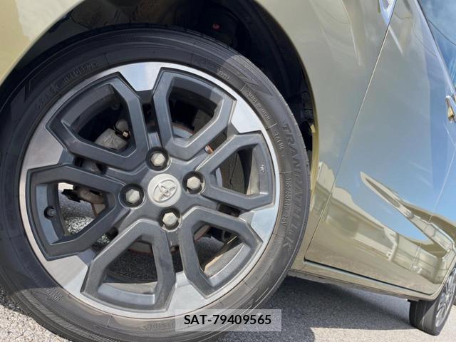 Toyota Pixis Mega 2017-10 8646711-13