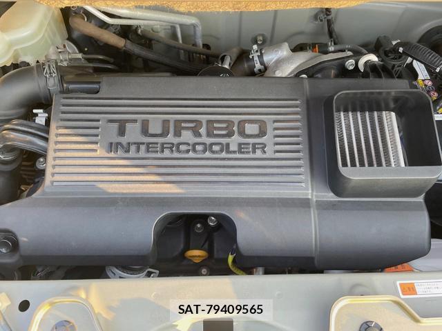 Toyota Pixis Mega 2017-10 8646711-17