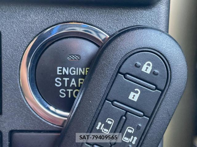 Toyota Pixis Mega 2017-10 8646711-8