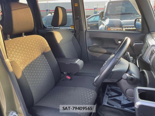 Toyota Pixis Mega 2017-10 8646711-9