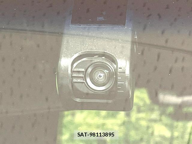 Toyota Pixis Mega 2017-12 8646929-6