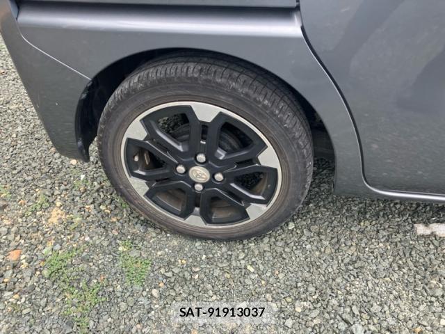 Toyota Pixis Mega 2016-06 8651081-3