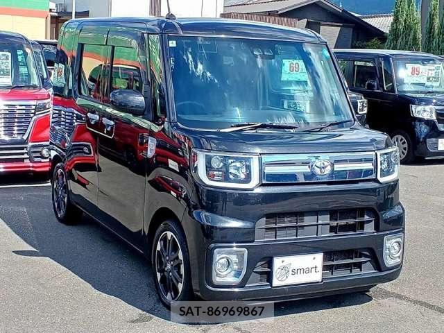 Toyota Pixis Mega 2020-04 8652049-16