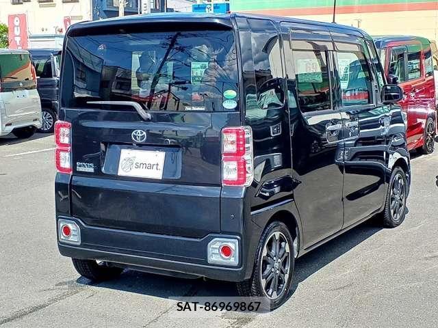 Toyota Pixis Mega 2020-04 8652049-2