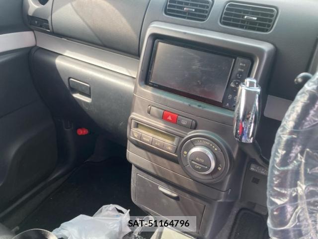 Toyota PIXIS SPACE 2012-11 8648725-18