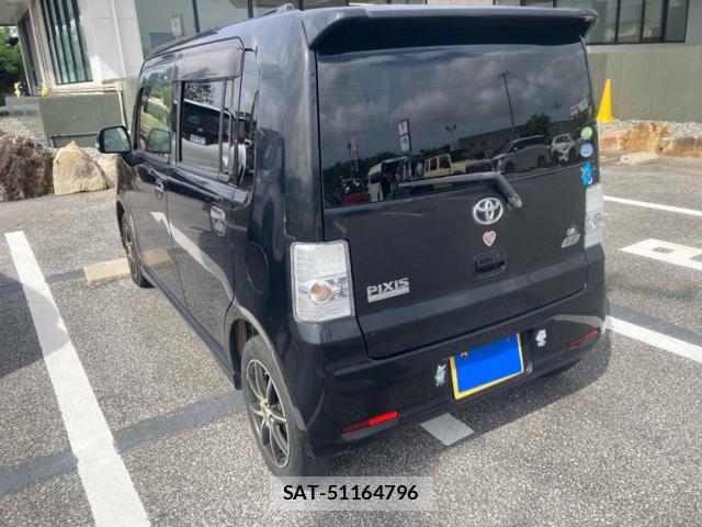 Toyota PIXIS SPACE 2012-11 8648725-3