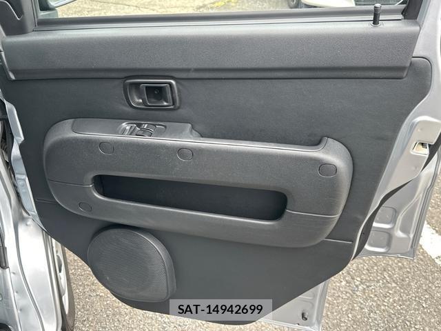 Toyota PIXIS VAN 2020-07 8649780-15
