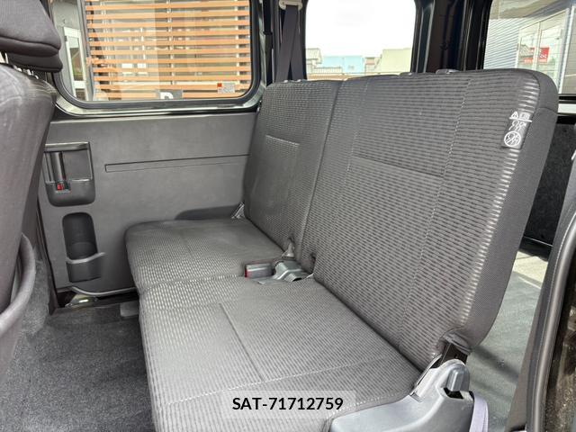 Toyota PIXIS VAN 2025-11 8651683-12