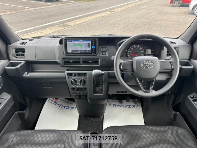 Toyota PIXIS VAN 2025-11 8651683-15