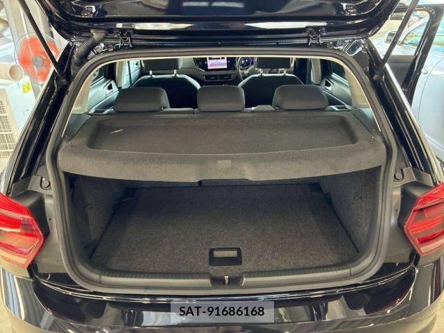 VolksWagen POLO 2020-06 8647022-6
