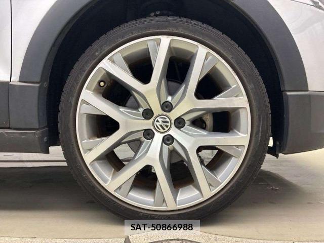 VolksWagen POLO 2015-03 8648901-8