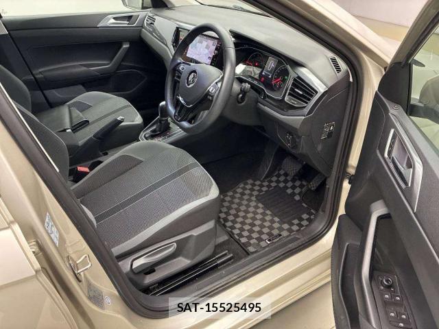 VolksWagen POLO 2018-05 8648904-3