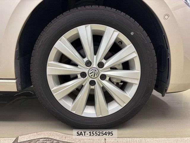 VolksWagen POLO 2018-05 8648904-6