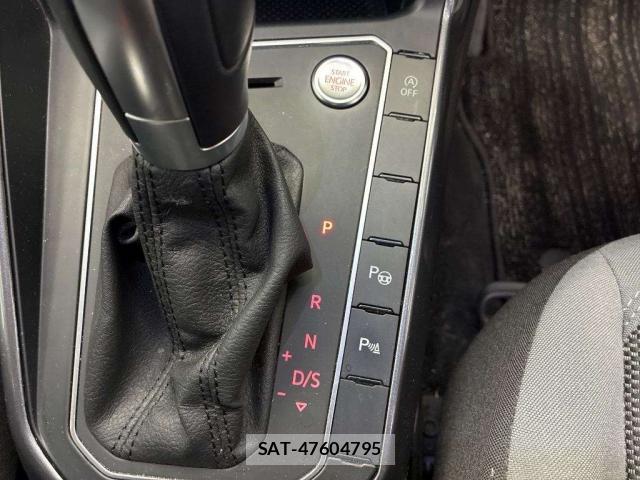 VolksWagen POLO 2018-06 8648905-10