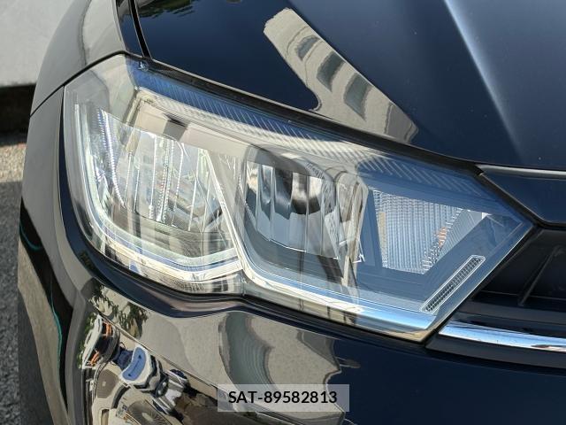 VolksWagen POLO 2022-10 8648980-2