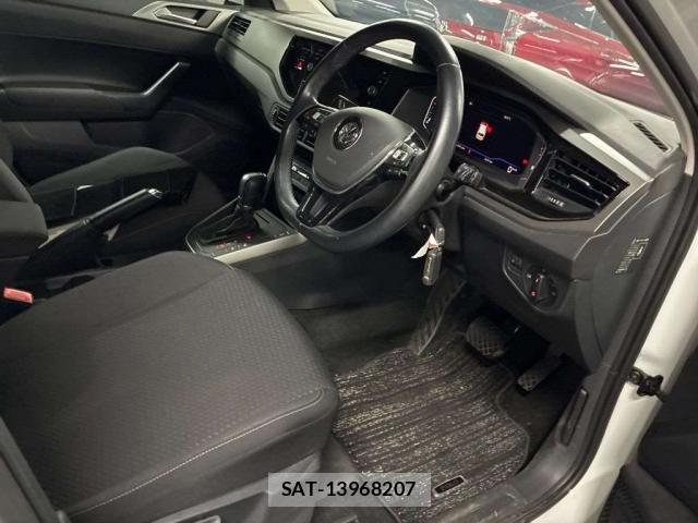 VolksWagen POLO 2019-03 8649008-11