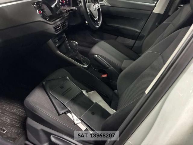 VolksWagen POLO 2019-03 8649008-5