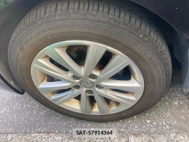 VolksWagen POLO 2016-08 8651734-9
