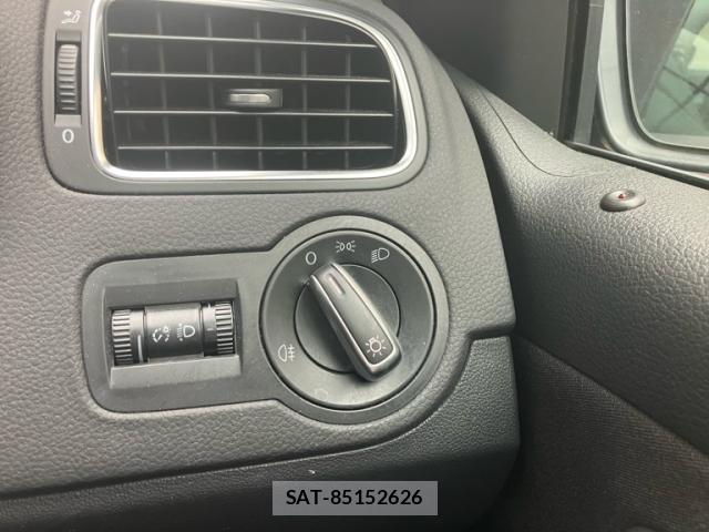 VolksWagen POLO 2010-09 8652913-14