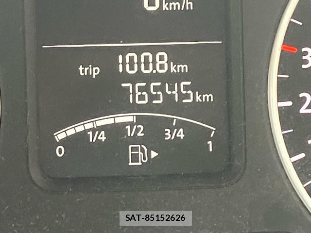 VolksWagen POLO 2010-09 8652913-17