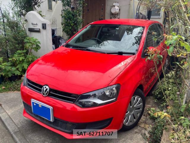VolksWagen POLO 2011-09 8652916-1