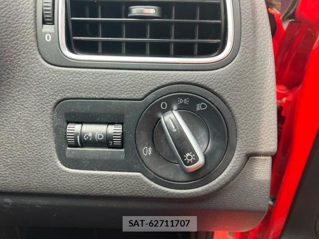 VolksWagen POLO 2011-09 8652916-10