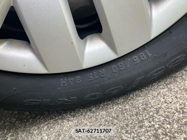 VolksWagen POLO 2011-09 8652916-7
