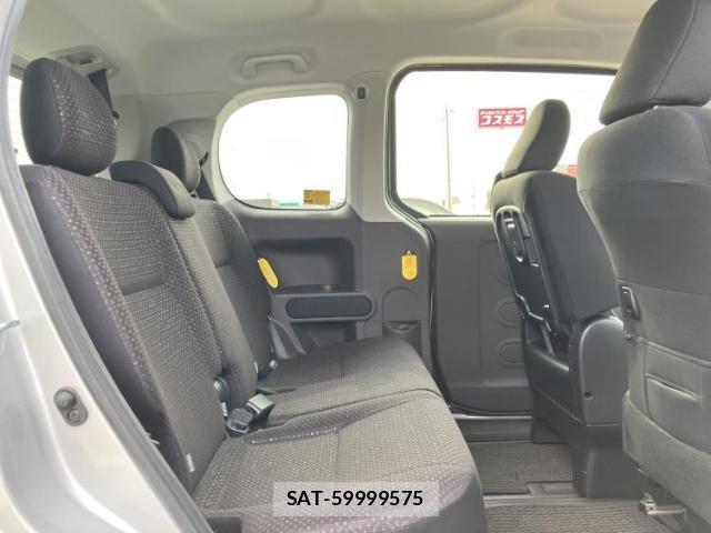 Toyota PORTE 2013-10 8647113-4