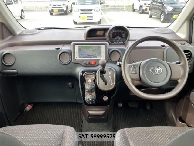 Toyota PORTE 2013-10 8647113-5