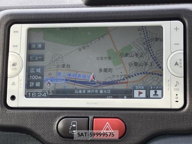 Toyota PORTE 2013-10 8647113-8