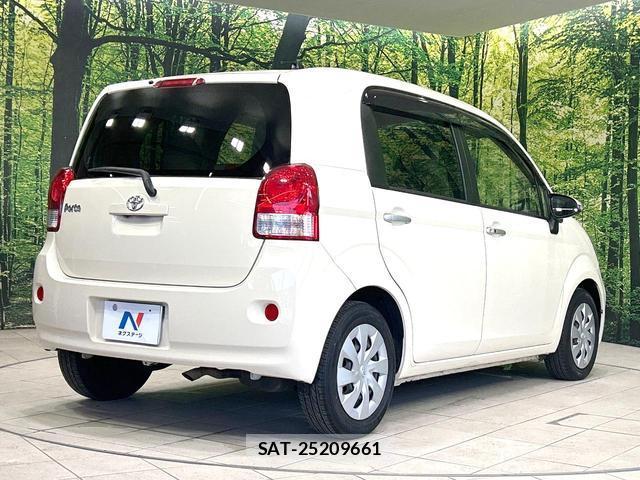 Toyota PORTE 2013-11 8649526-16