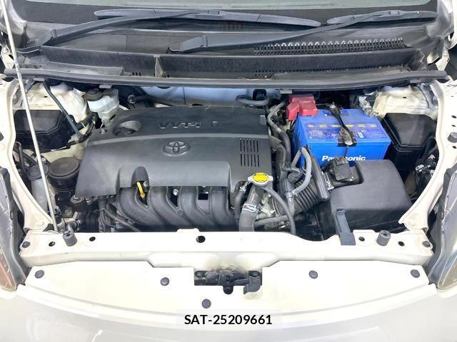 Toyota PORTE 2013-11 8649526-17
