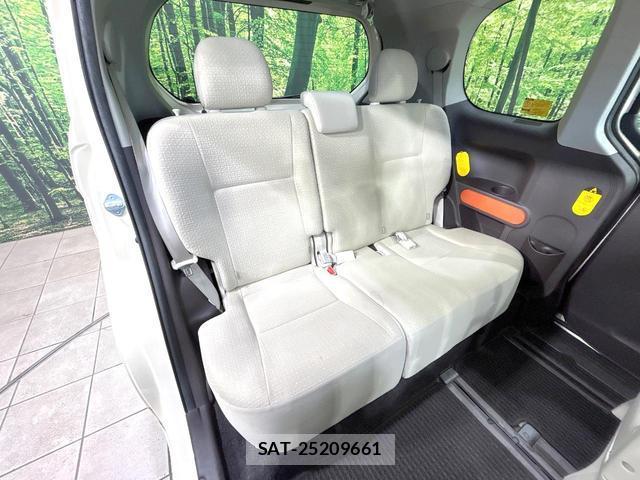 Toyota PORTE 2013-11 8649526-9