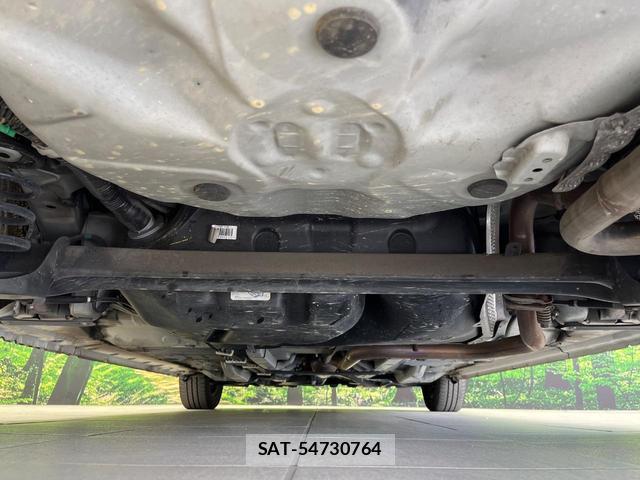 Toyota PORTE 2012-11 8651193-18