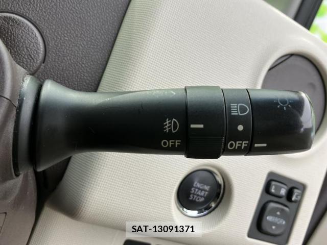 Toyota PORTE 2012-09 8651795-15