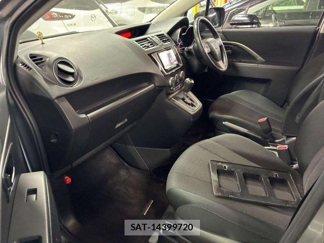 Mazda PREMACY 2014-01 8649248-3