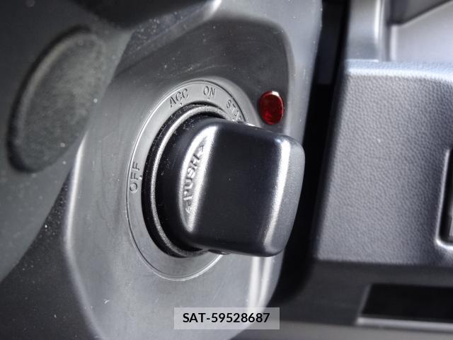 Mazda PREMACY 2012-06 8650860-6