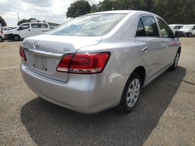 Toyota PREMIO 2021-08 8647530-4