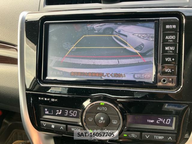 Toyota PREMIO 2017-05 8648623-15
