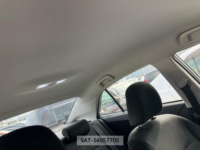 Toyota PREMIO 2017-05 8648623-7