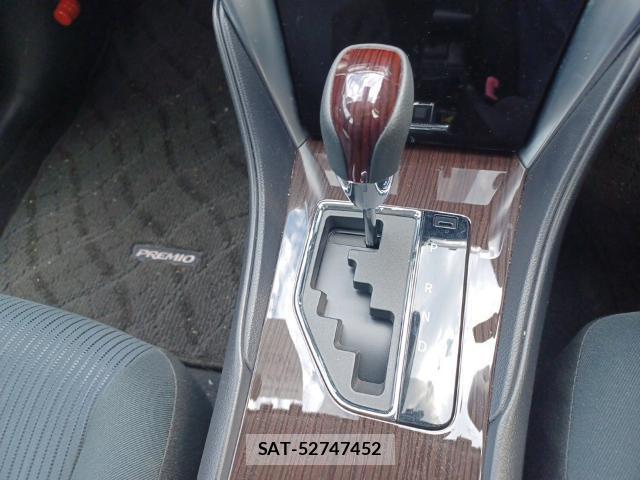 Toyota PREMIO 2017-08 8653433-11