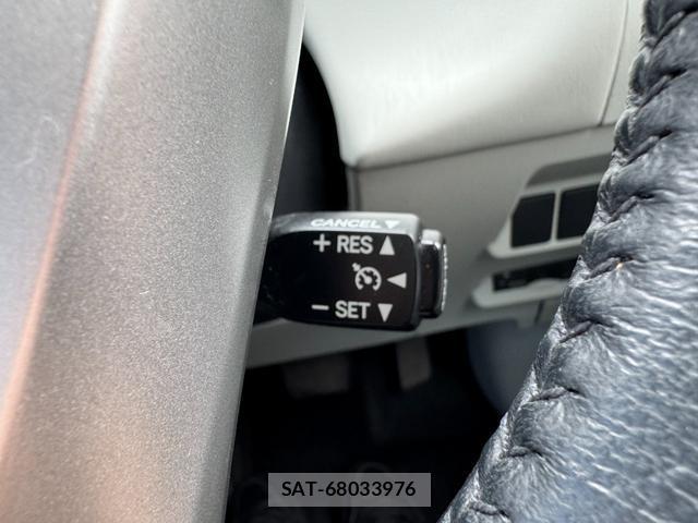 Toyota PRIUS ALPHA 2012-08 8647275-4
