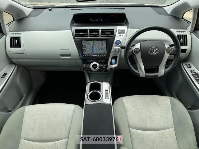 Toyota PRIUS ALPHA 2012-08 8647275-6