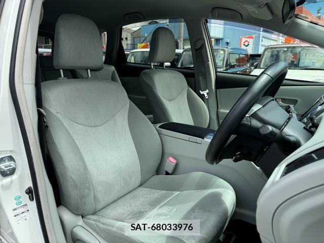 Toyota PRIUS ALPHA 2012-08 8647275-8
