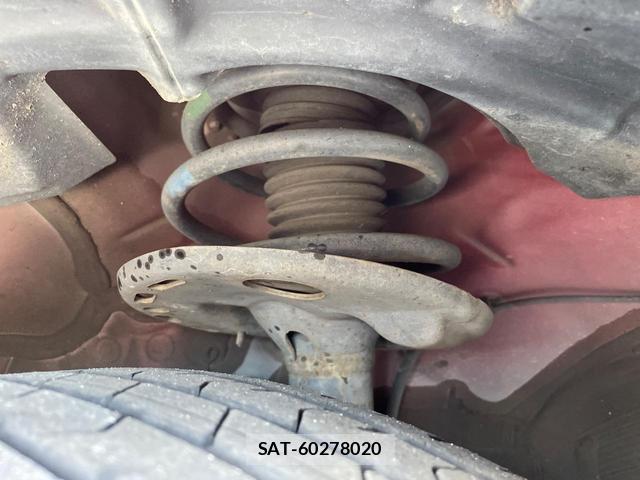 Toyota PRIUS ALPHA 2013-08 8648185-19