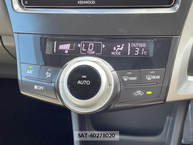 Toyota PRIUS ALPHA 2013-08 8648185-6