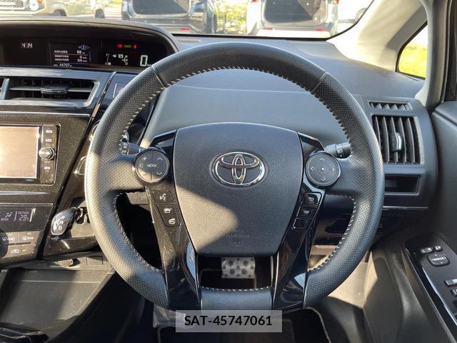 Toyota PRIUS ALPHA 2017-01 8648191-11