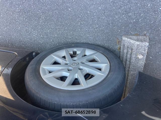 Toyota PRIUS ALPHA 2016-08 8648559-12